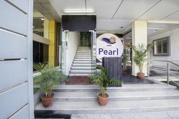 Treebo Golden Pearl Scarlet Hotel 3*
